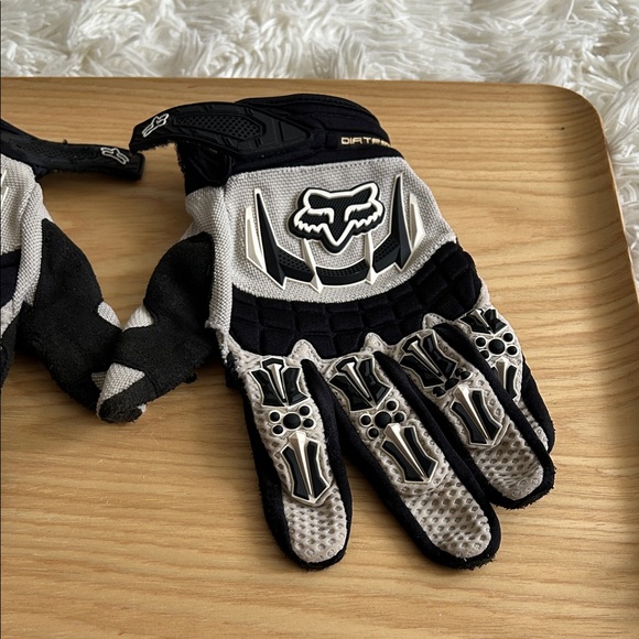 Fox Racing Black and white-Gray Gloves - Picture 2 of 8